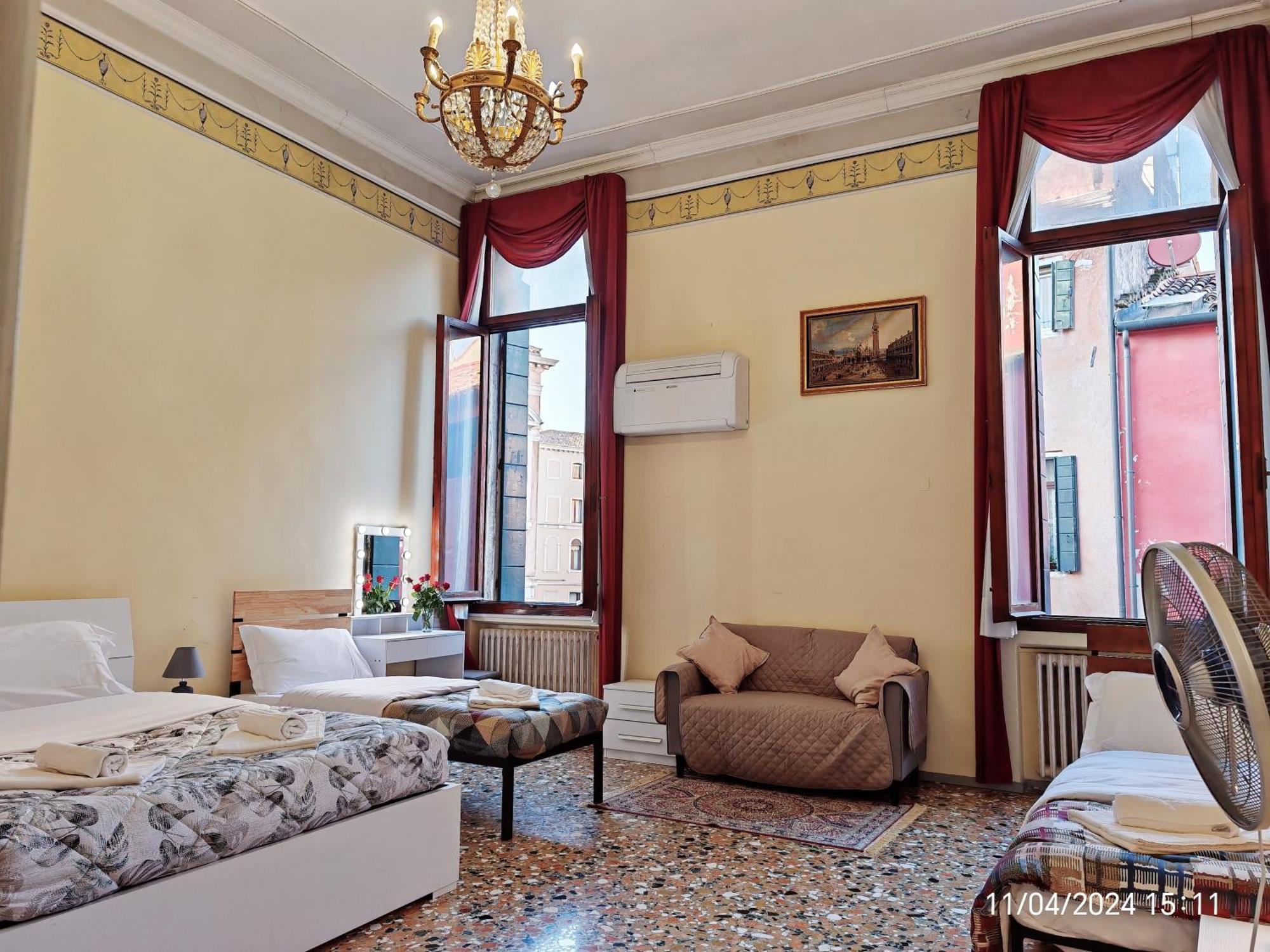 Venice Tourist House Veneza Exterior foto