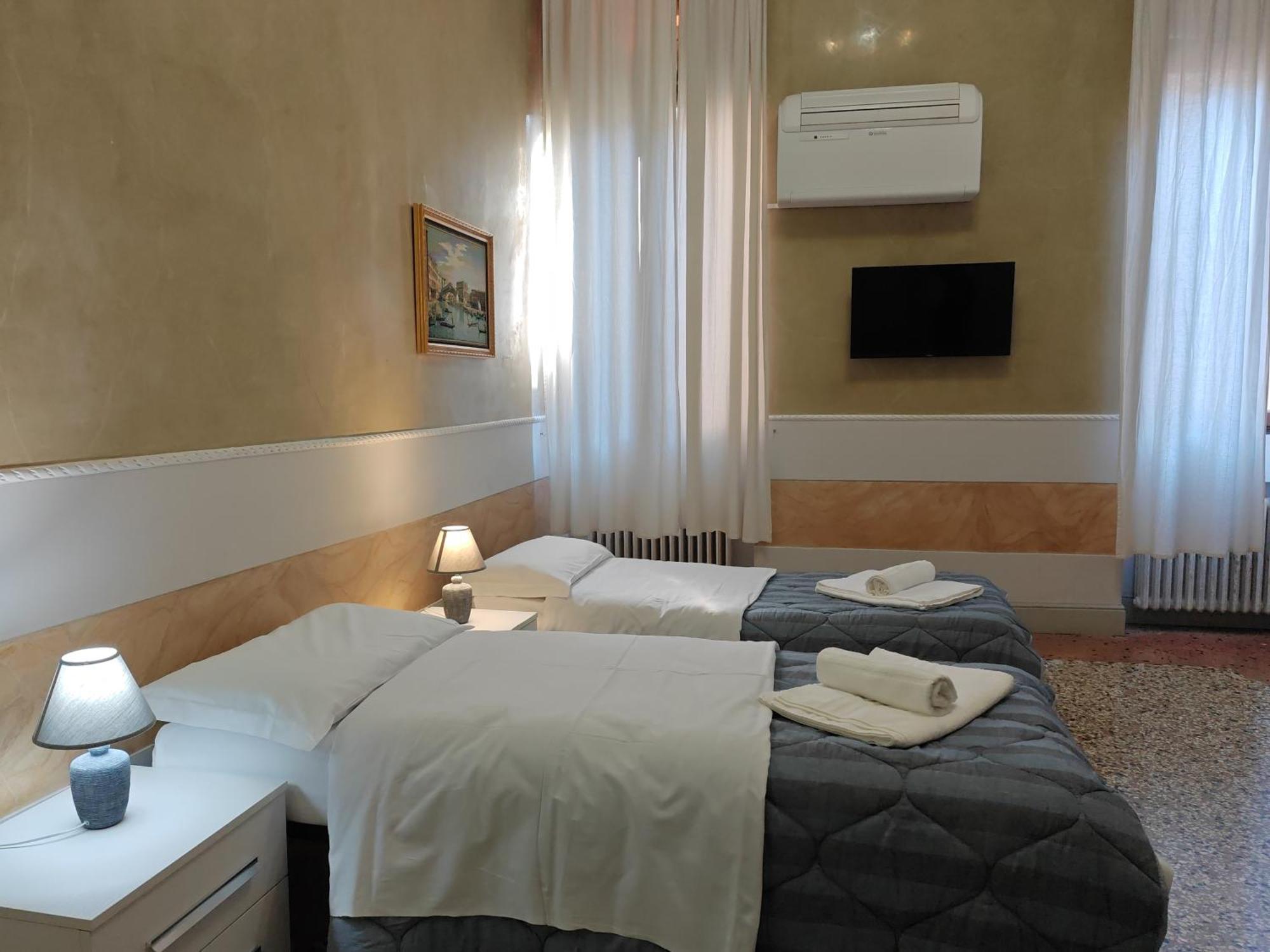 Venice Tourist House Veneza Exterior foto