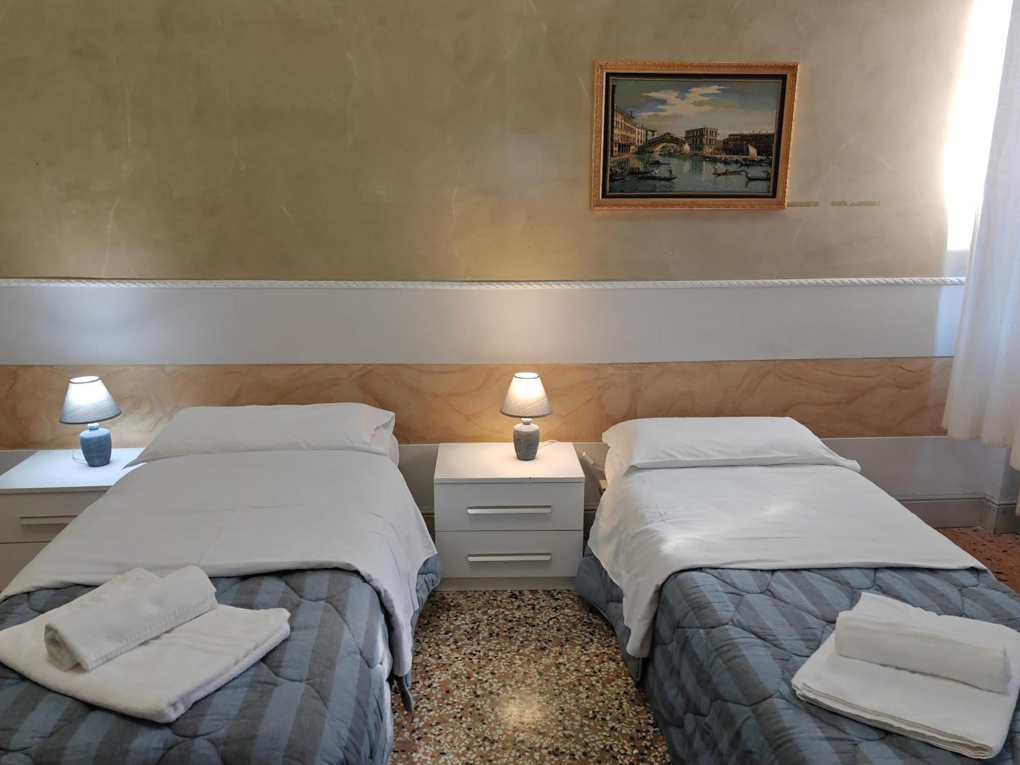 Venice Tourist House Veneza Exterior foto